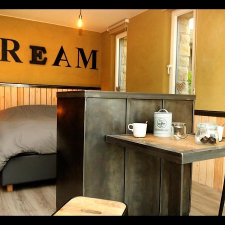 Sur Le Tige Hamois Bed & Breakfast Eksteriør bilde